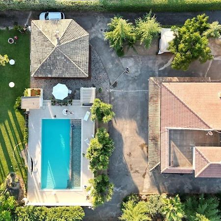 Villa Laoconte Piscina, Jacuzzi E Biliardo Canicattì Buitenkant foto